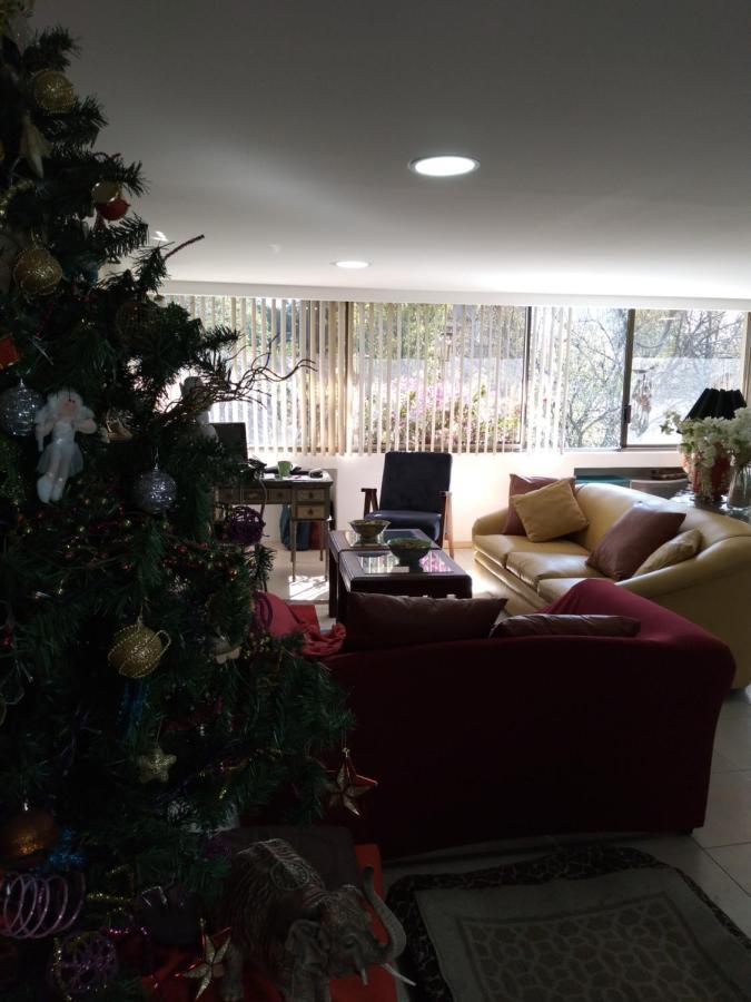 Charming Sunny Bedroom Overlooking Beautiful Amsterdam Avenue In Best Condesa Area Μεξικό Εξωτερικό φωτογραφία