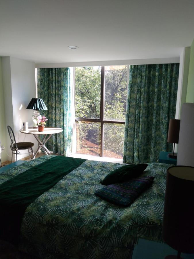 Charming Sunny Bedroom Overlooking Beautiful Amsterdam Avenue In Best Condesa Area Μεξικό Εξωτερικό φωτογραφία