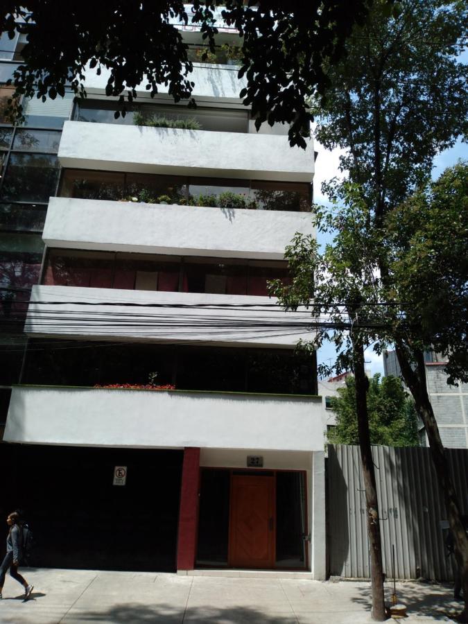 Charming Sunny Bedroom Overlooking Beautiful Amsterdam Avenue In Best Condesa Area Μεξικό Εξωτερικό φωτογραφία
