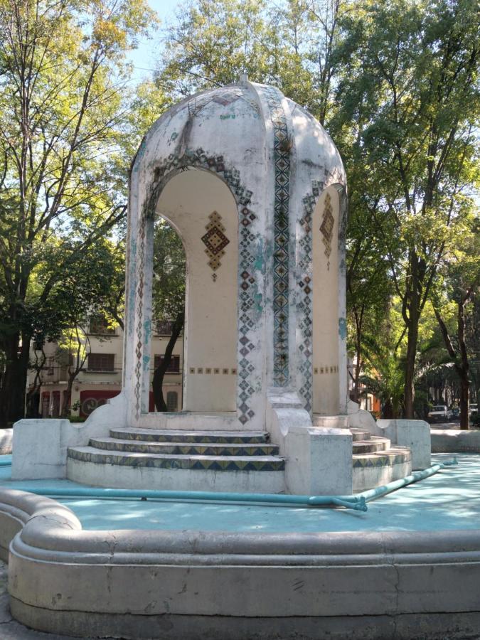 Charming Sunny Bedroom Overlooking Beautiful Amsterdam Avenue In Best Condesa Area Μεξικό Εξωτερικό φωτογραφία